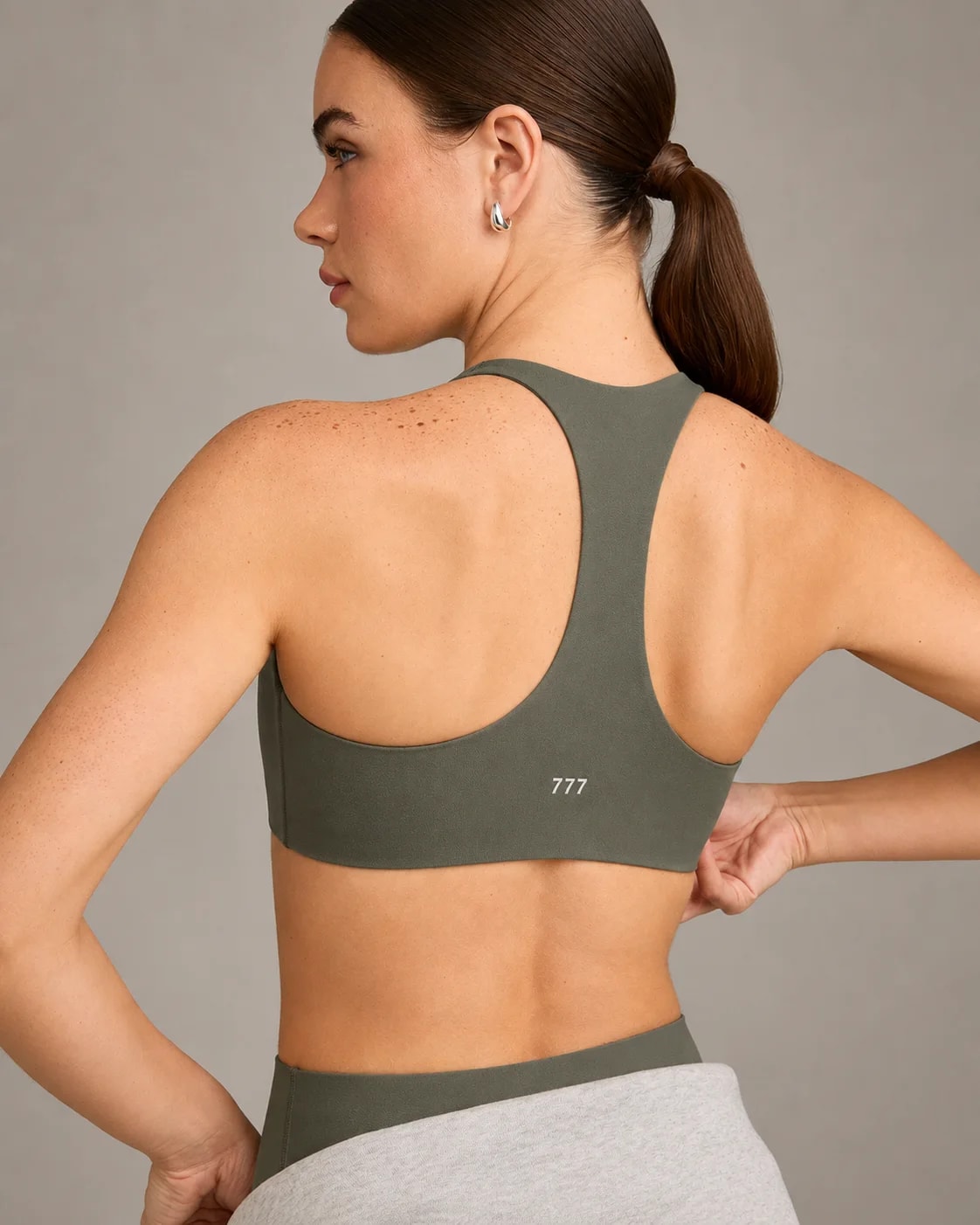 777 FORM BALLET BRA Alpine Green, vista posterior
