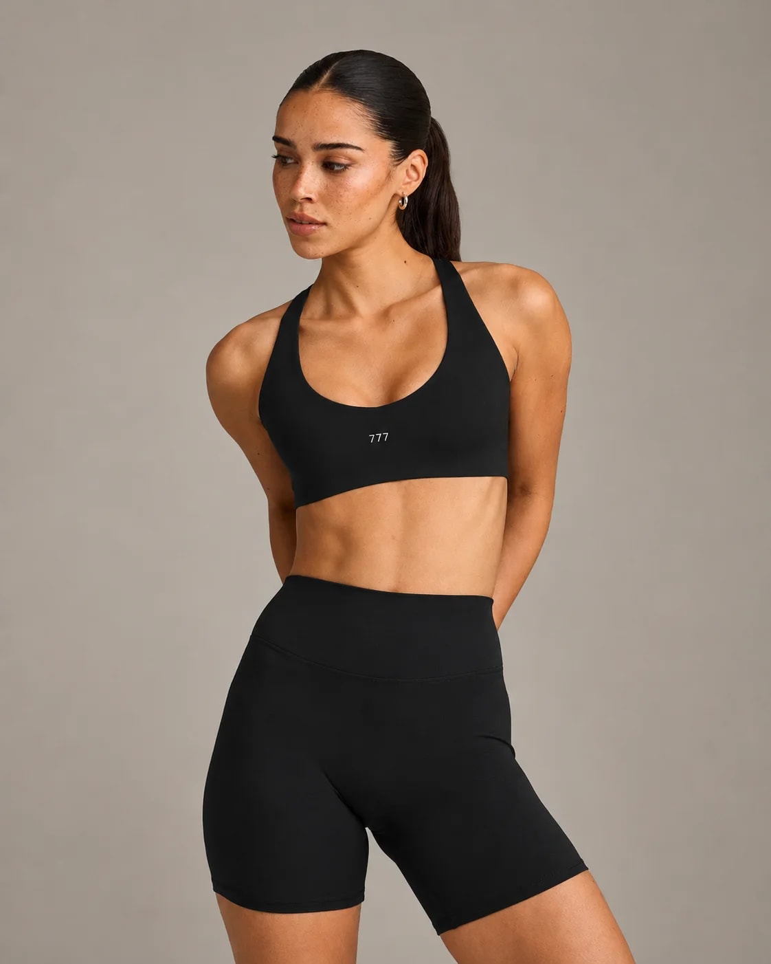 777 FORM BALLET BRA Black, vista frontal