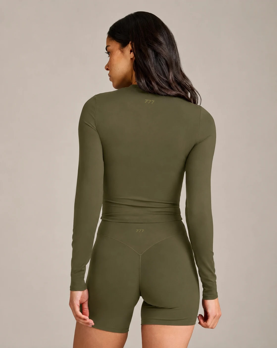 777 FORM ESSENTIALS CAMISETA LONG Alpine Green, detalle